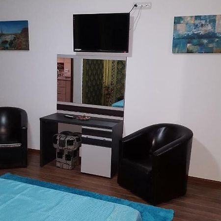 Garsoniera Apartment Bukares Bagian luar foto